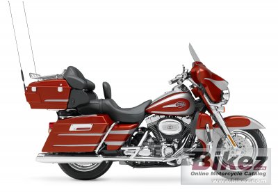 2008 Harley-Davidson FLHTCUSE Screamin Eagle Ultra Classic Electra Glide photo